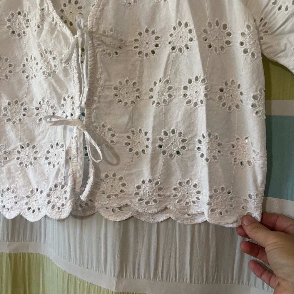 Joie Eyelet Front Tie Cropped Lace Top White Size Large - Picture 4 of 9